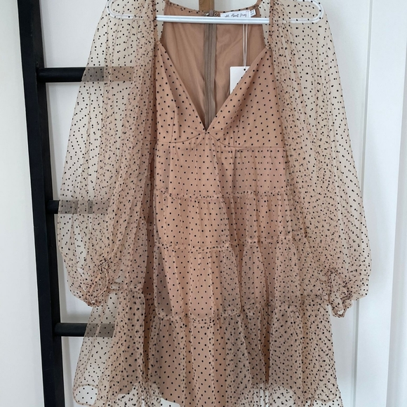 Beautiful Jaelynn dress - Picture 3 of 3